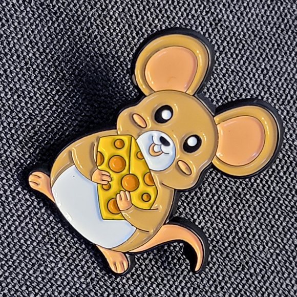 Happy Mouse With Cheese Enamel Pin - Picture 5 of 10